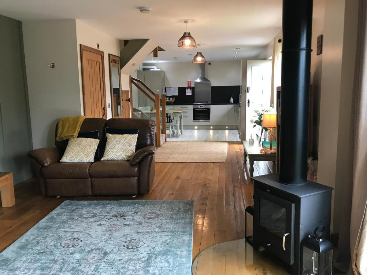 הוילה מטלוק Riber Retreat, Matlock, Derbyshire מראה חיצוני תמונה